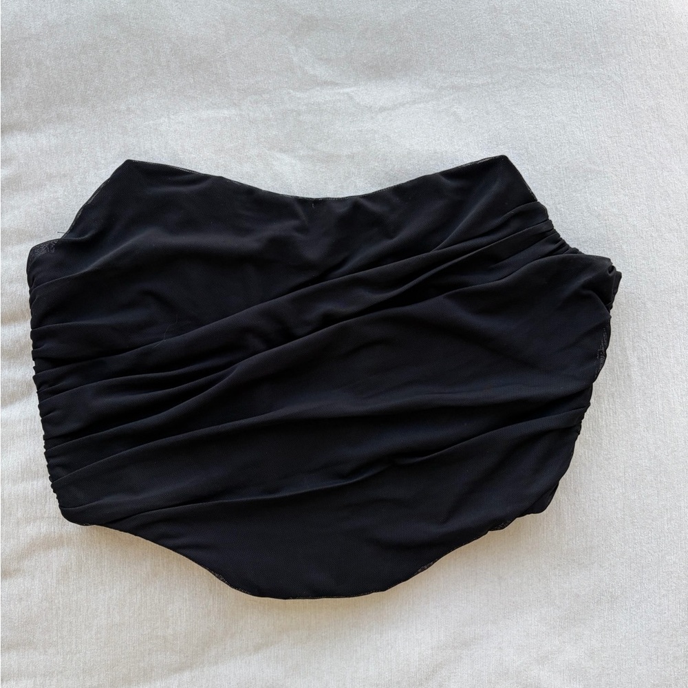 Strapless going out top